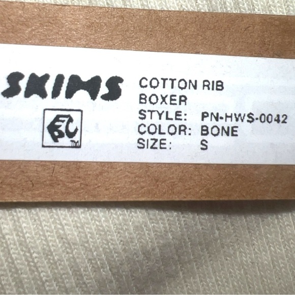 SKIMS COTTON RIB BOXER | COLOR: BONE | NEW/NWT!! 🤎🤎 - Picture 11 of 12